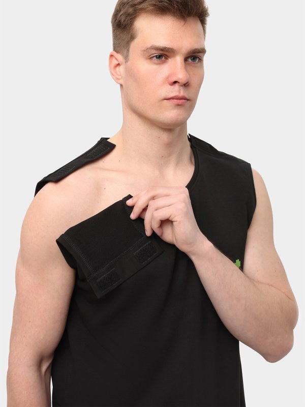 Фото: Адаптивна чоловіча майка на&nbsp;липучках